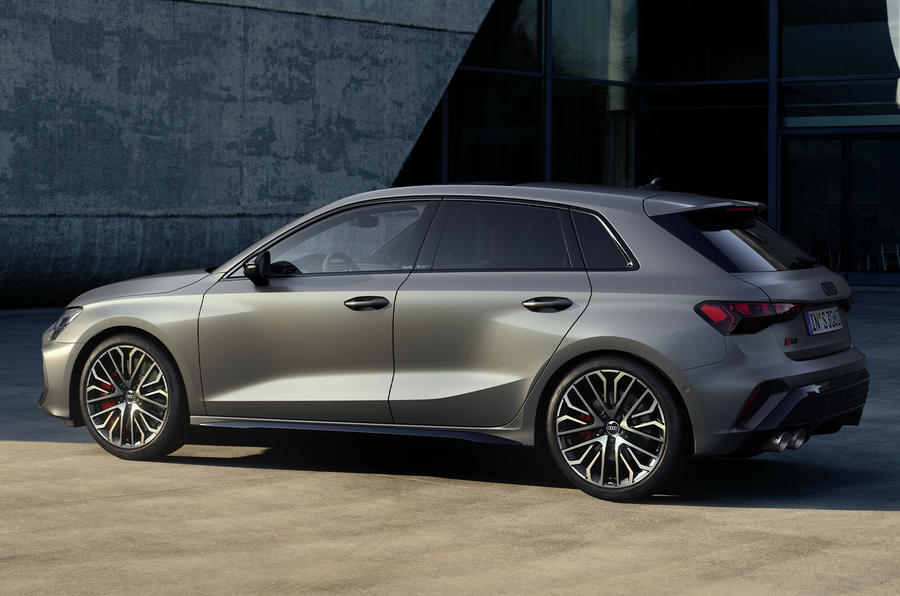 2024 款奥迪 S3 发布，动力提升并引入 RS 扭矩分配器