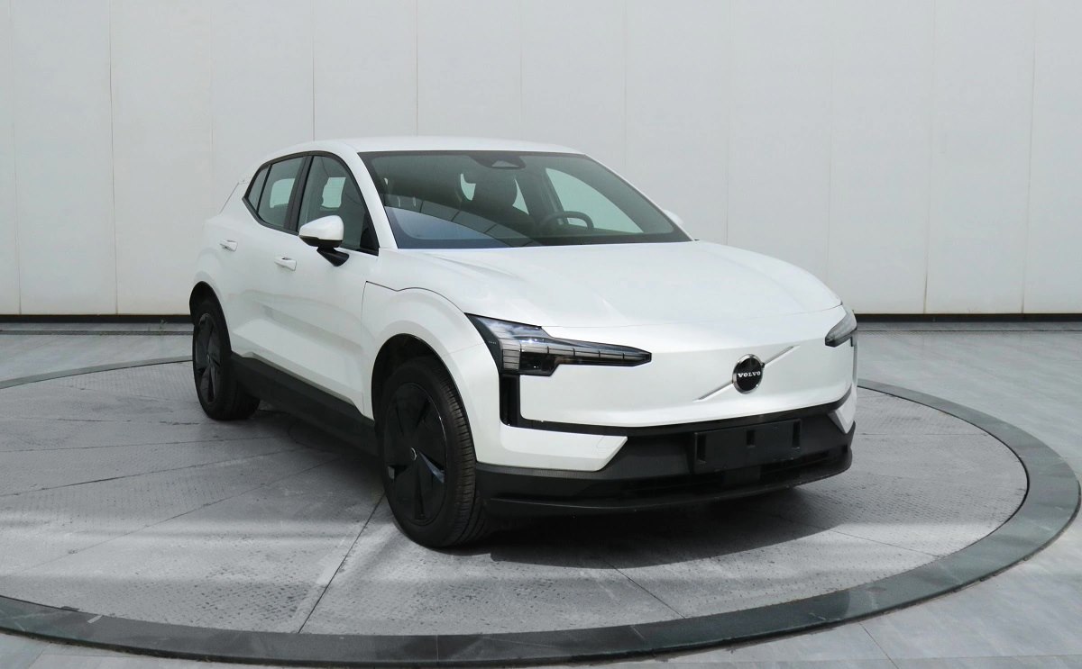国产沃尔沃 EX30 将于北京车展首发：定位紧凑型纯电 SUV，最大续航 590km