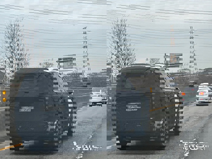 消息称现代下半年推出 IONIQ 9 电动汽车，采用起亚 EV9 同款平台