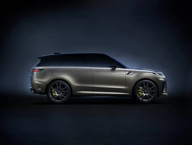 243.8 万元，路虎揽胜运动版 SV Edition One 车型上市：中国大陆限量 15 台