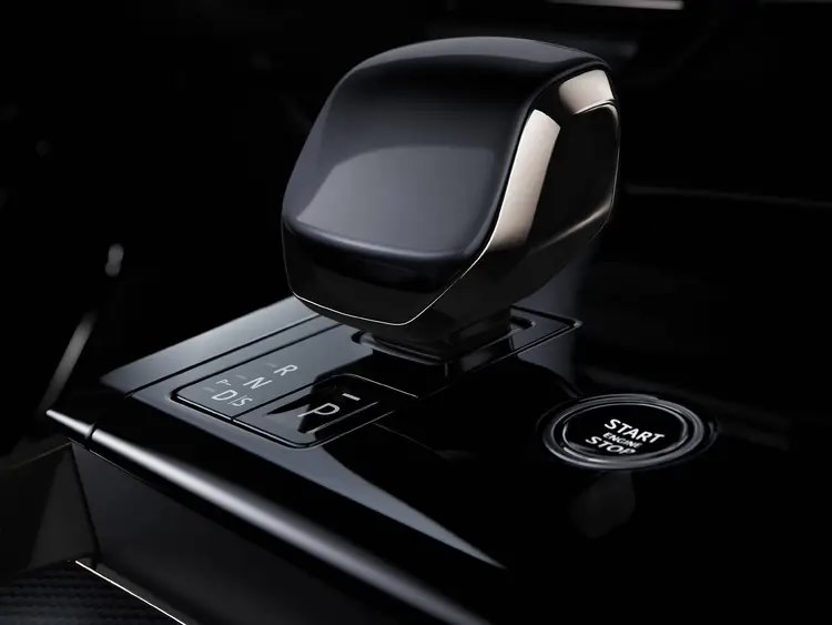 243.8 万元，路虎揽胜运动版 SV Edition One 车型上市：中国大陆限量 15 台