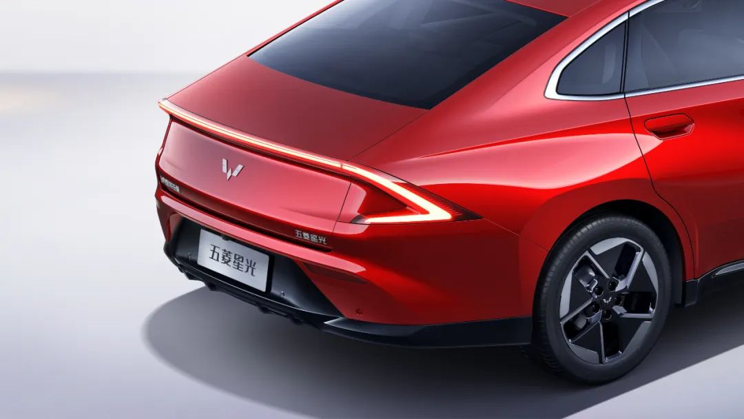 五菱星光 EV 将于 4 月 25 日上市，预售价 10.98 万元起