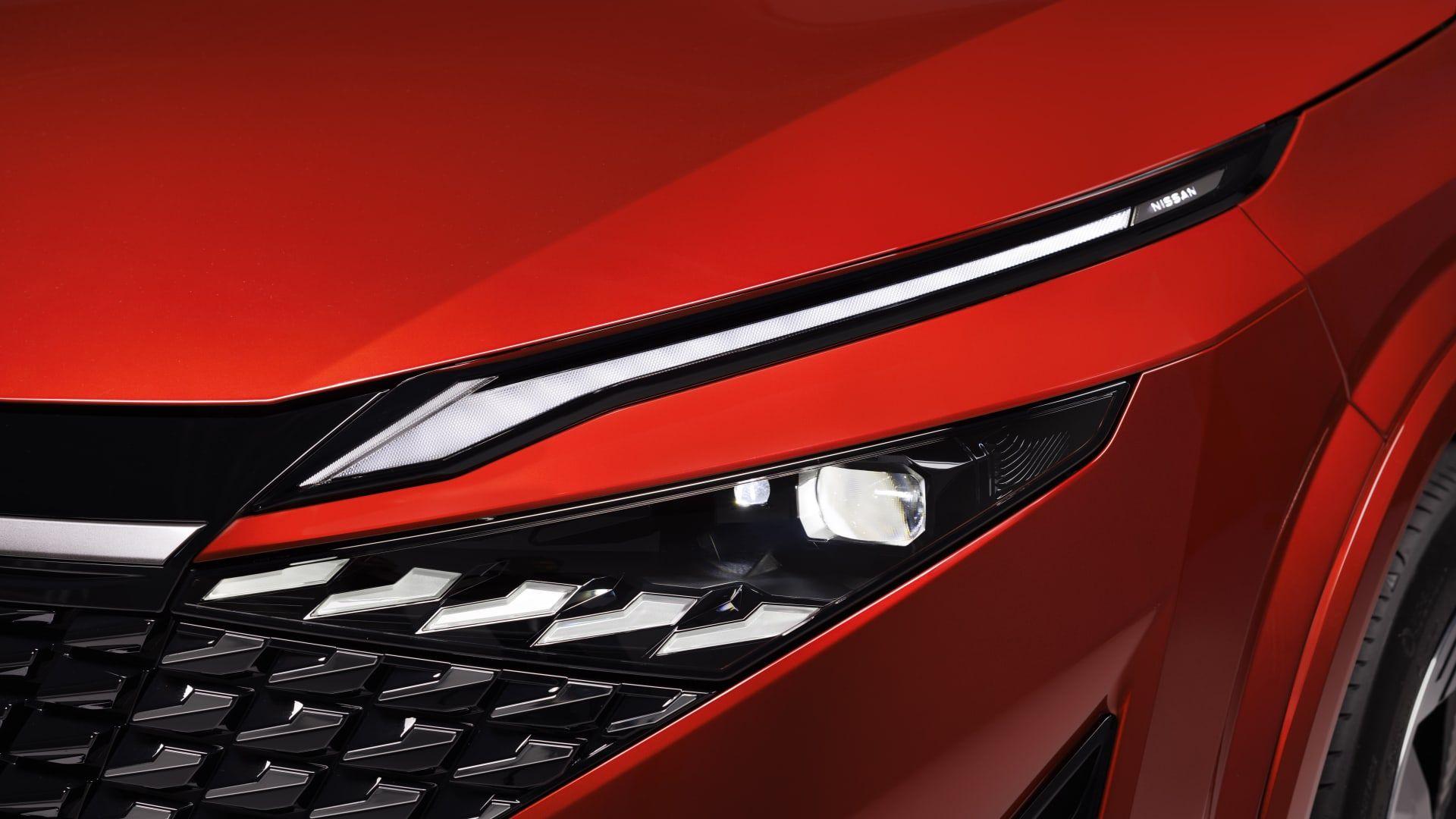 2025 款日产逍客中期改款车型亮相：重新设计前脸