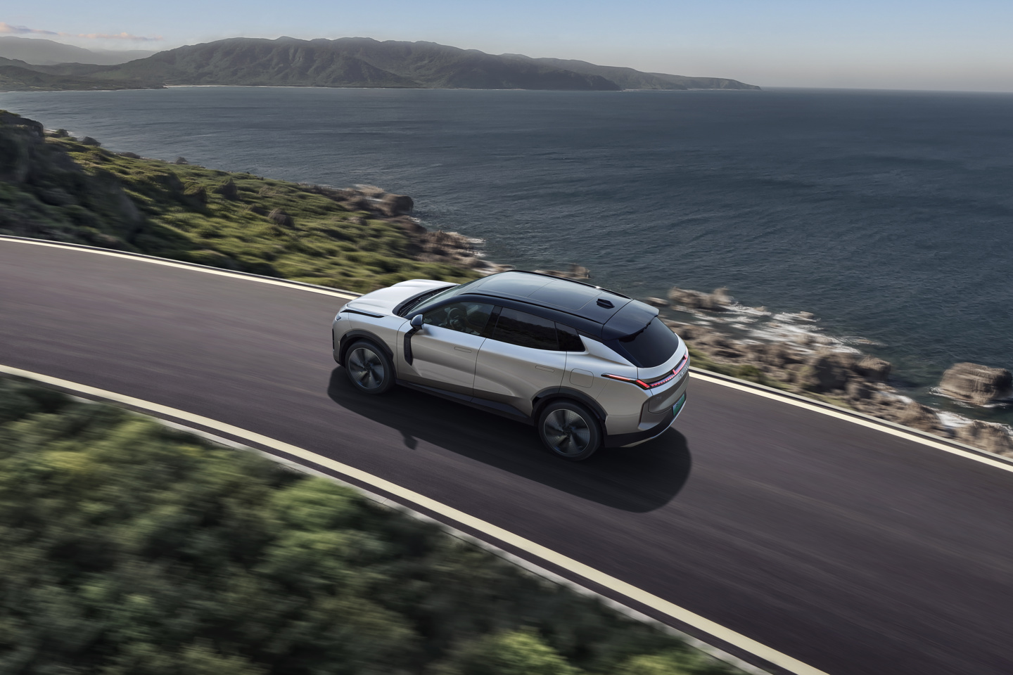 领克 08 EM-P 120 长续航 Plus 上市,限时价 17.98 万元