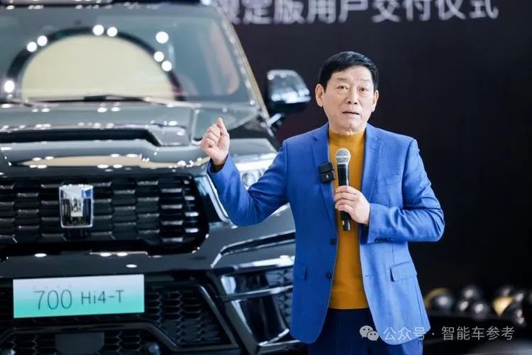 魏建军直播亲测长城 NOA:「高速小意思,城市真无图」,自曝智驾团队 3000 人,完全不焦虑