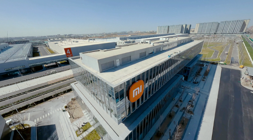 雷军称小米汽车工厂后续开放公众参观,北京、深圳开启 SU7 正式版交付