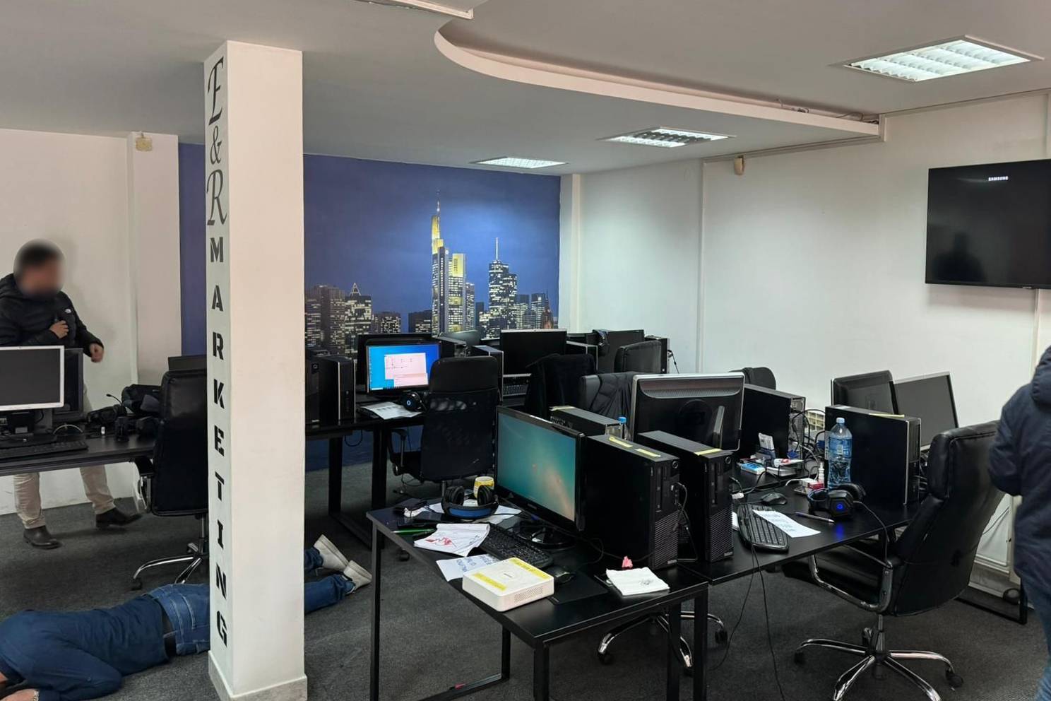 欧洲刑警组织牵头捣毁一跨国电信诈骗网络，累计拦截千万欧元资金